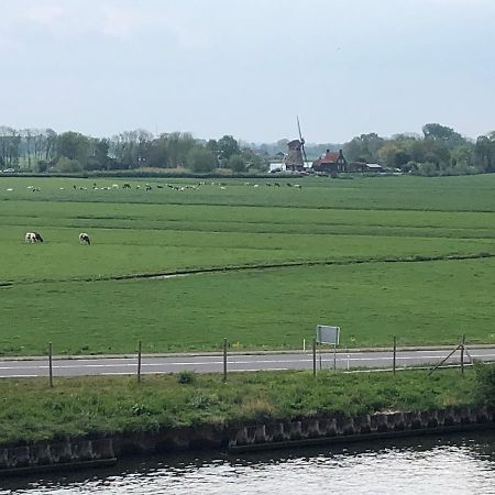 Rural Chalet Aan De Vecht Near Amsterdam Nigtevecht Екстер'єр фото