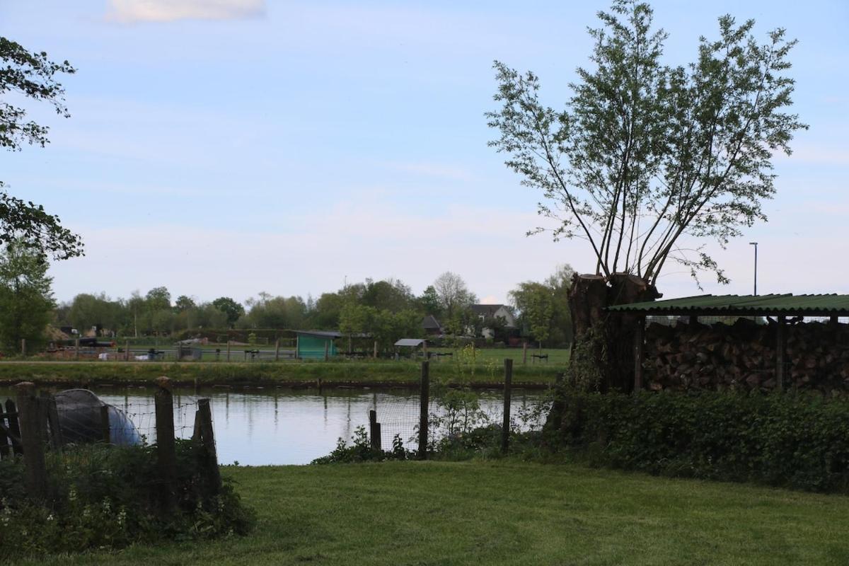 Rural Chalet Aan De Vecht Near Amsterdam Nigtevecht Екстер'єр фото